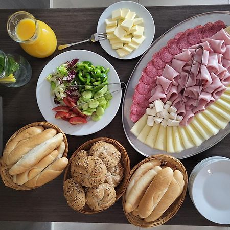 Penzion U Brázdů Ivancice Esterno foto